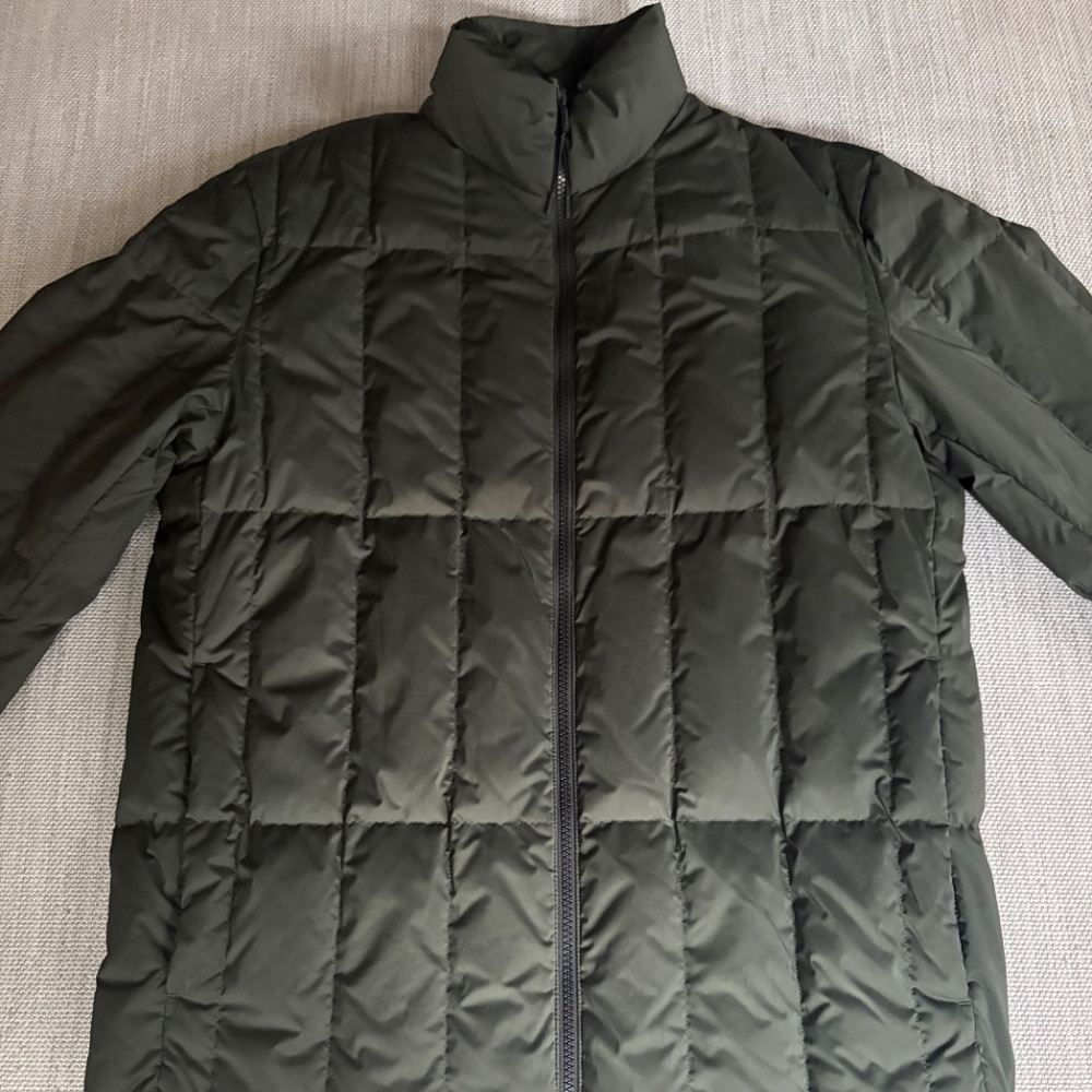Theory Green Down Puffer Jacket - Picture 2 of 10